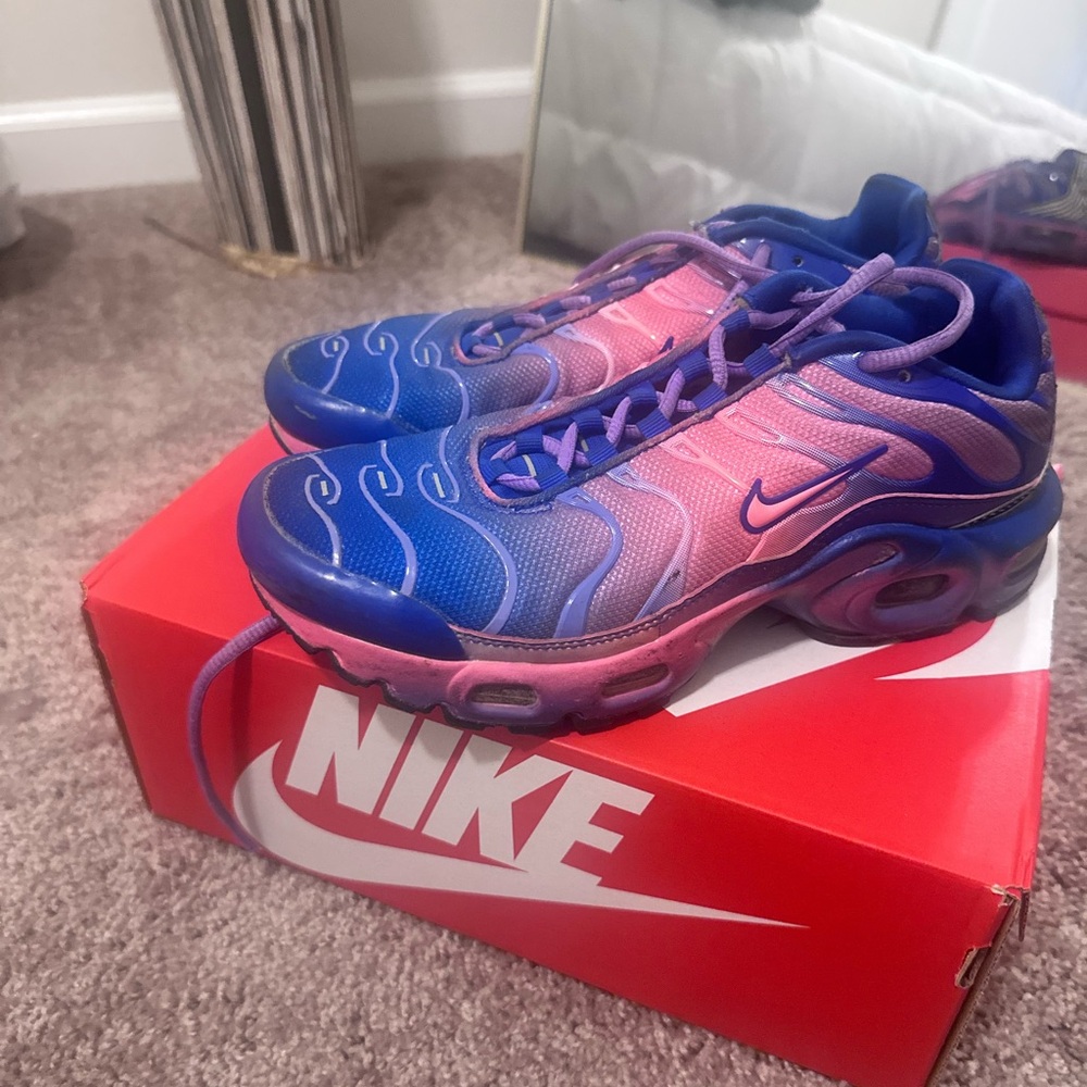 Nike Blue and Pink Sneakers